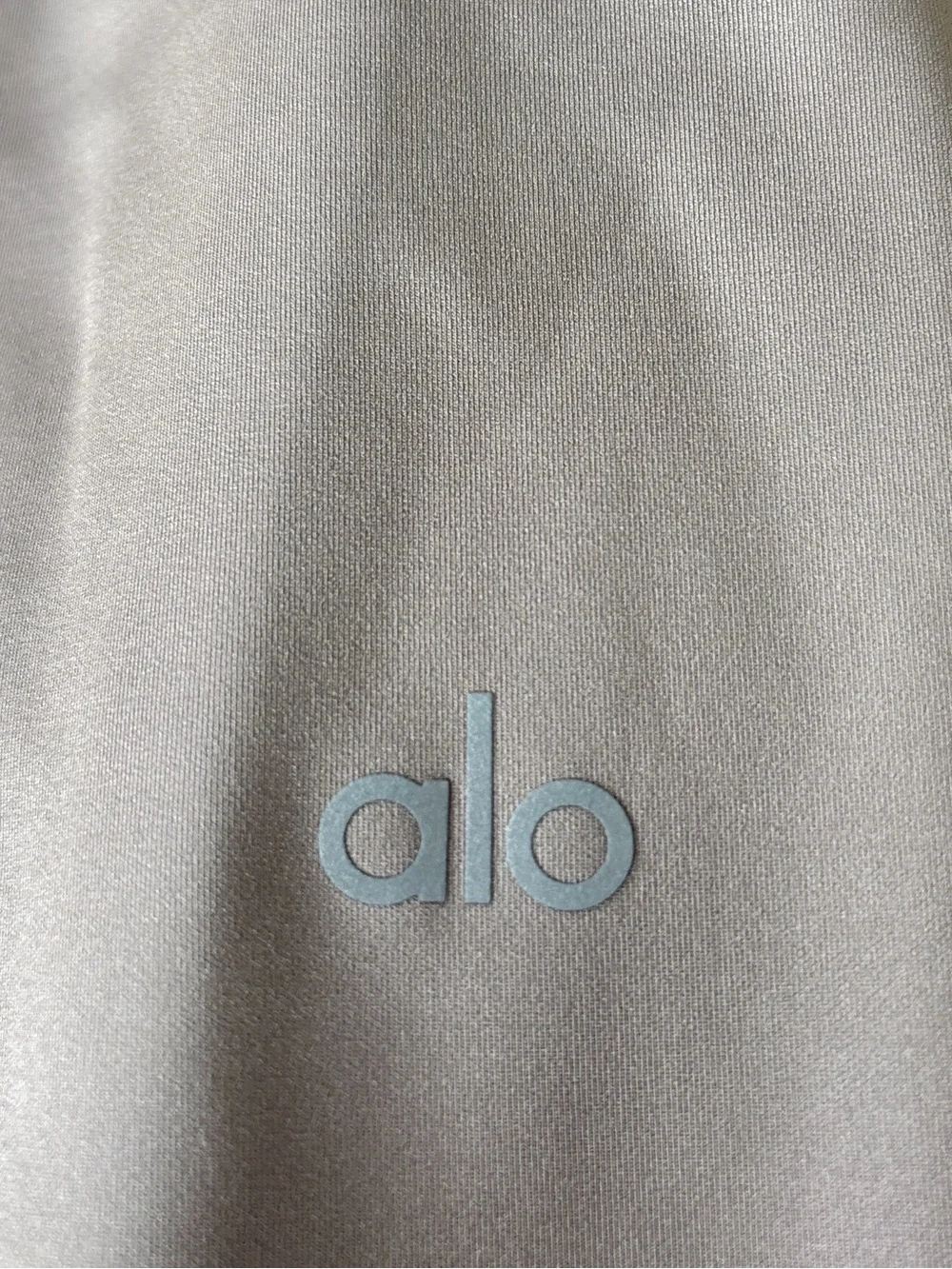 NWOT Alo Yoga High-Waist Airlift Leggings Taupe XS